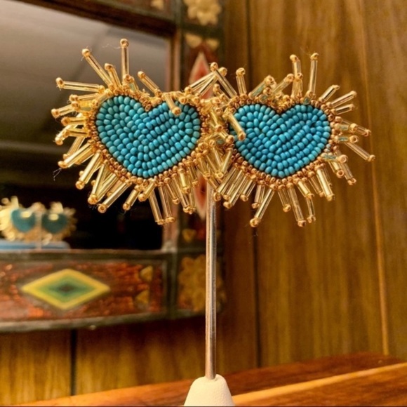 Felt Back Seed Beaded Heart Earrings in Turquoise - Picture 3 of 7